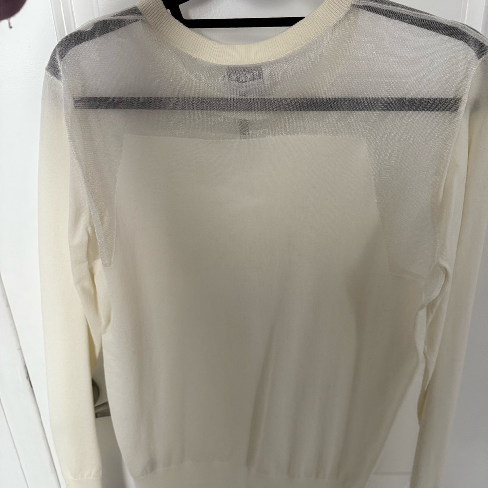 NWT DKNY Ivory Sweater. Size M - Picture 4 of 10